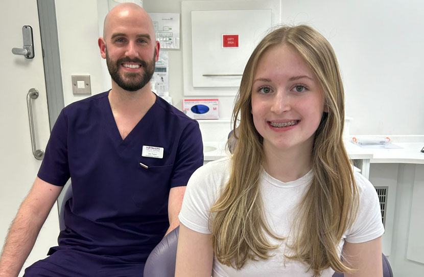 Transparent Invisalign® and braces costs in Nottingham Transparent Invisalign® and braces costs in Nottingham